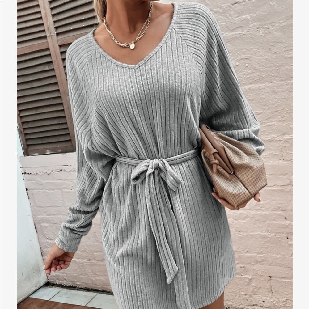 Comfy Relaxed Fit Long Sleeve Belted Tee Dress - Picture 5 of 13